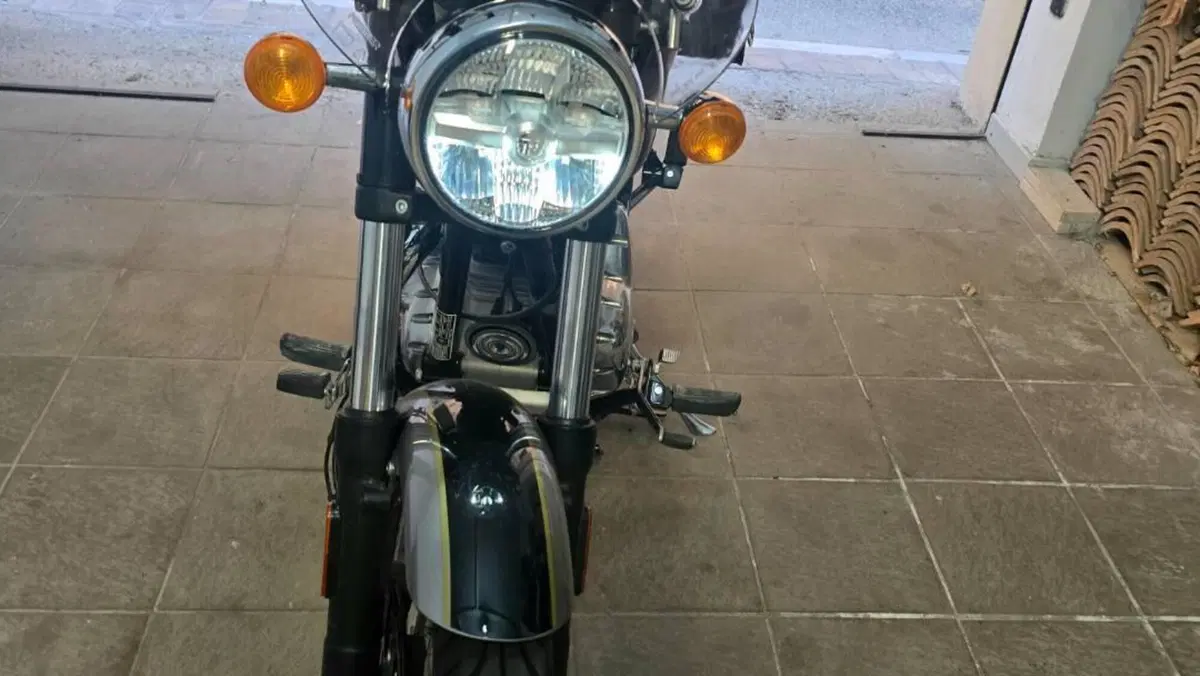 Royal Enfield Meteor 350 Aurora (2024 - 26)  (6)
