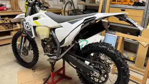 Husqvarna FE 350 (2022)  (2)