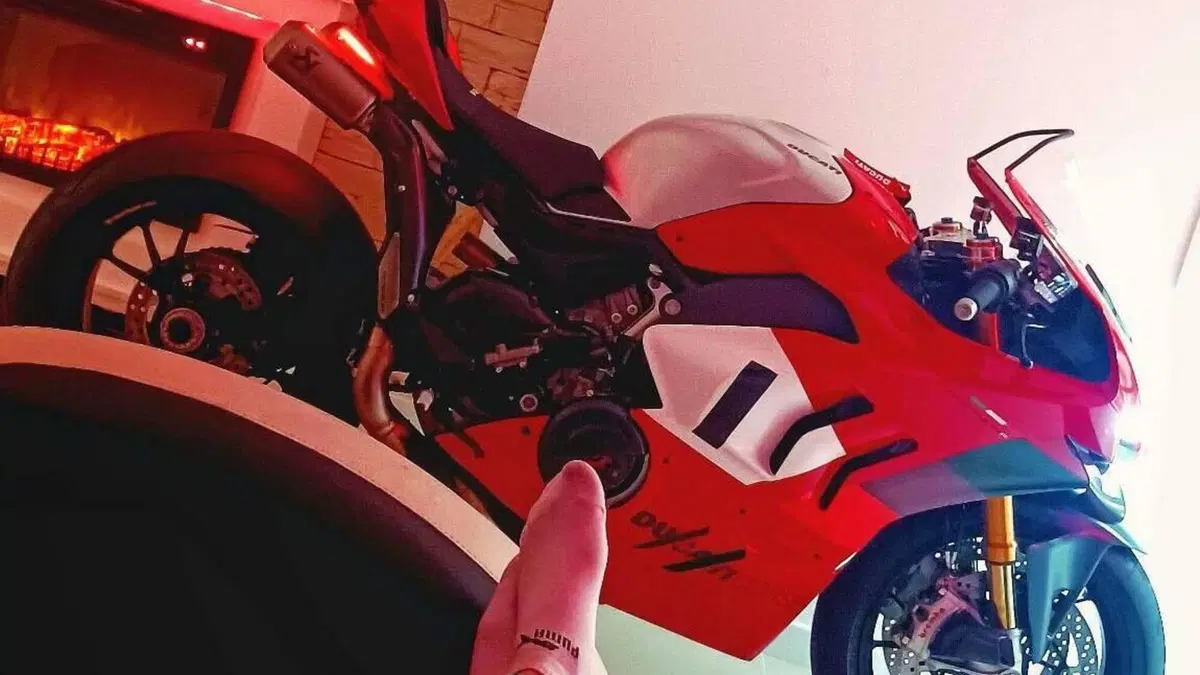 Ducati Panigale V4 R (2023 - 24)  (3)