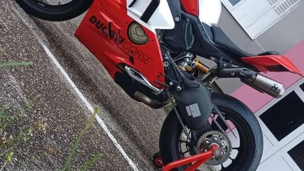 Ducati Panigale V4 R (2023 - 24)  (6)