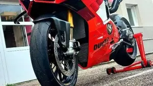 Ducati Panigale V4 R (2023 - 24)  (4)