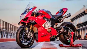 Ducati Panigale V4 R (2023 - 24) 