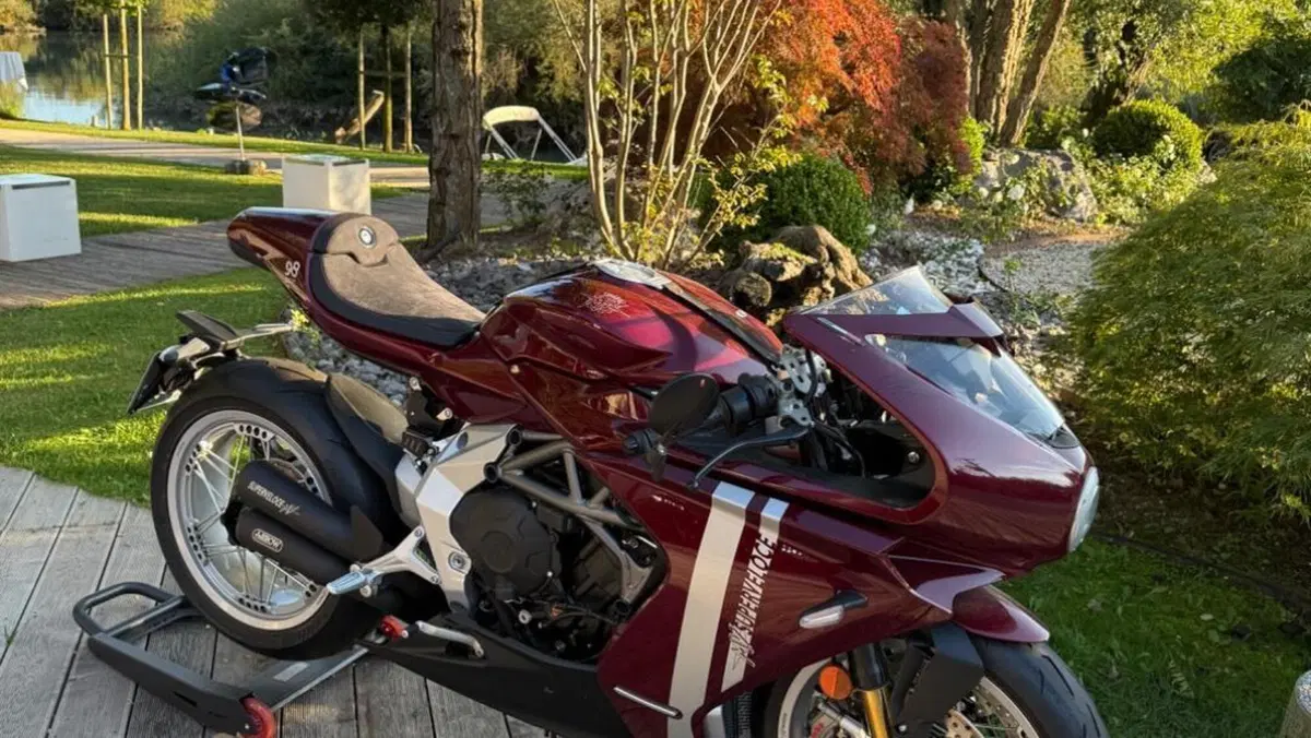 MV Agusta Superveloce 800 98 (2023 - 26)  (2)