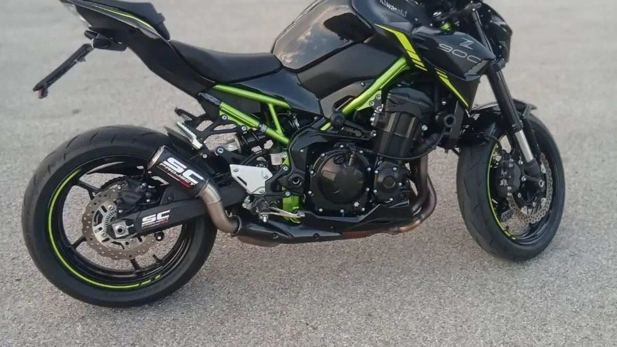 Kawasaki Z 900 (2021 - 24)  (2)
