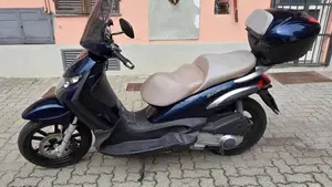 Piaggio Beverly 250 i.e. (2004 - 06)  (2)