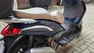 Piaggio Beverly 250 i.e. (2004 - 06)  (3)