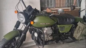 Moto Guzzi   (2)