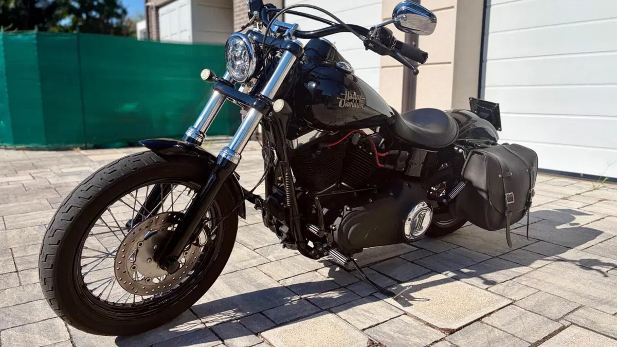 Harley-Davidson 1584 Street Bob (2008 - 15) - FXDB 