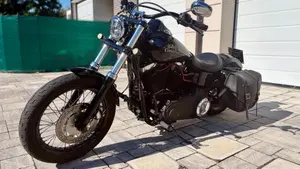 Harley-Davidson 1584 Street Bob (2008 - 15) - FXDB 