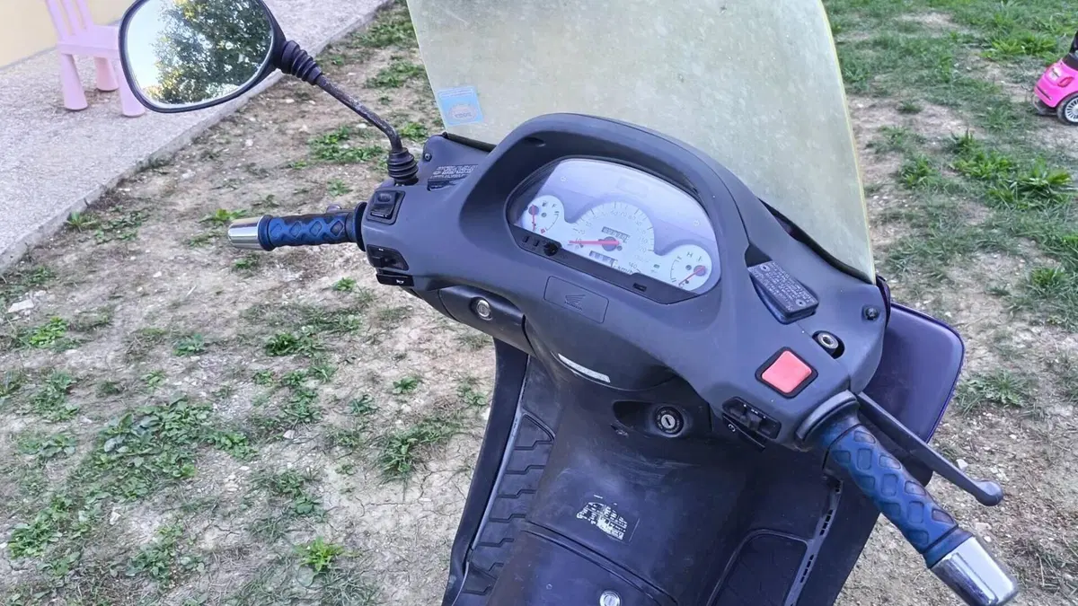 Honda Foresight (1998 - 2004)  (2)