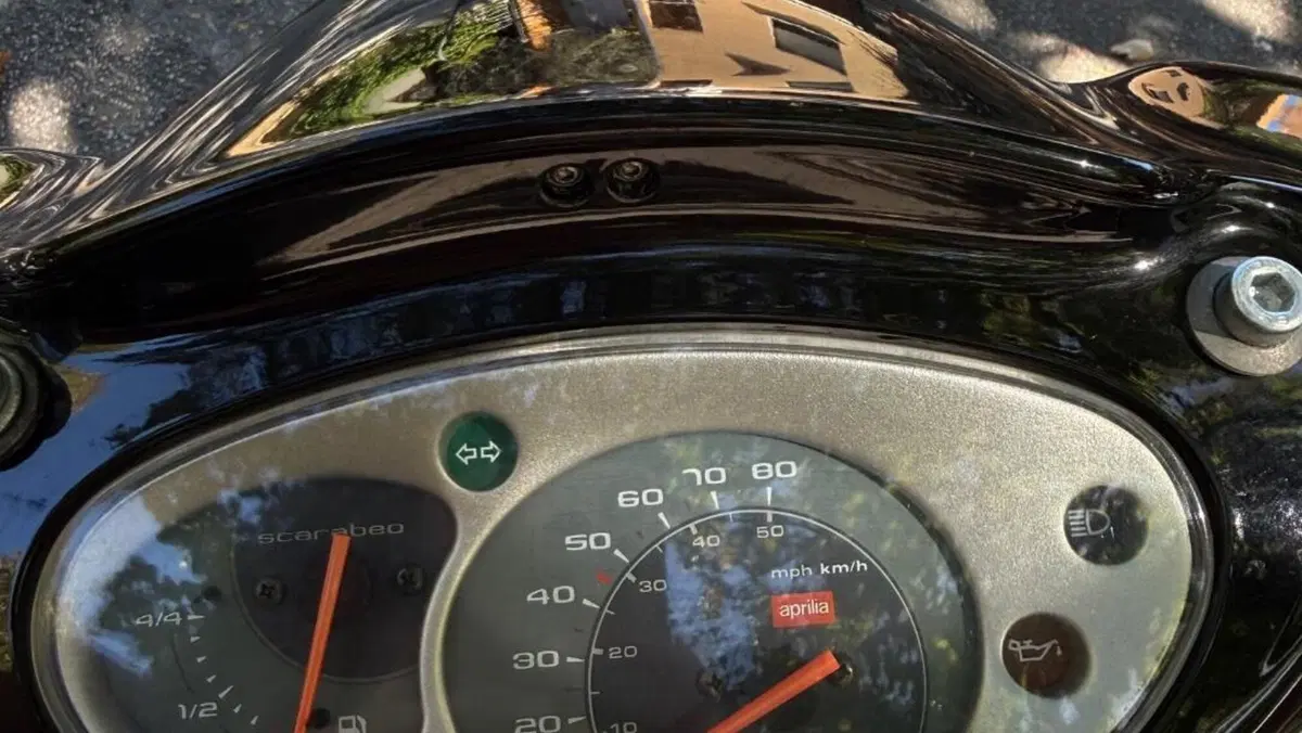 Aprilia Scarabeo 50 2t (2008 - 17)  (4)
