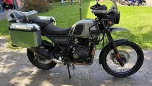 Royal Enfield Himalayan 411 (2021 - 24)  (4)