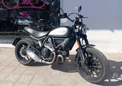 Ducati Scrambler 800 Icon Dark (2021 - 22) - Annuncio 10101191