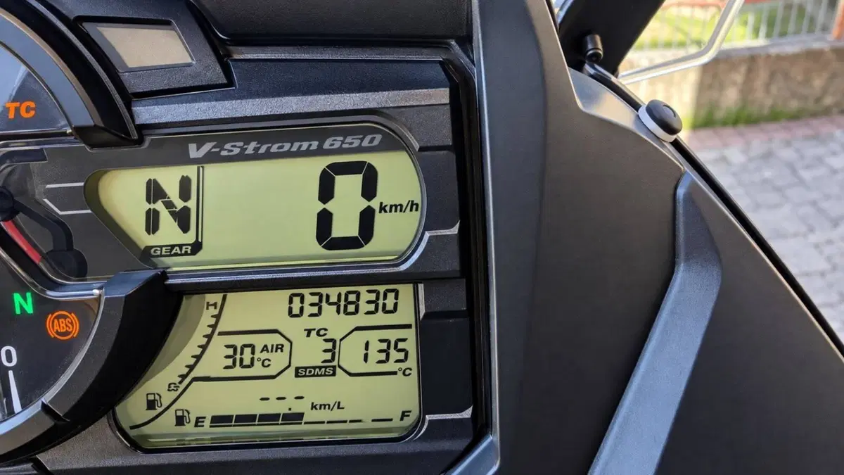Suzuki V-Strom 650 ABS (2011 - 17)  (3)