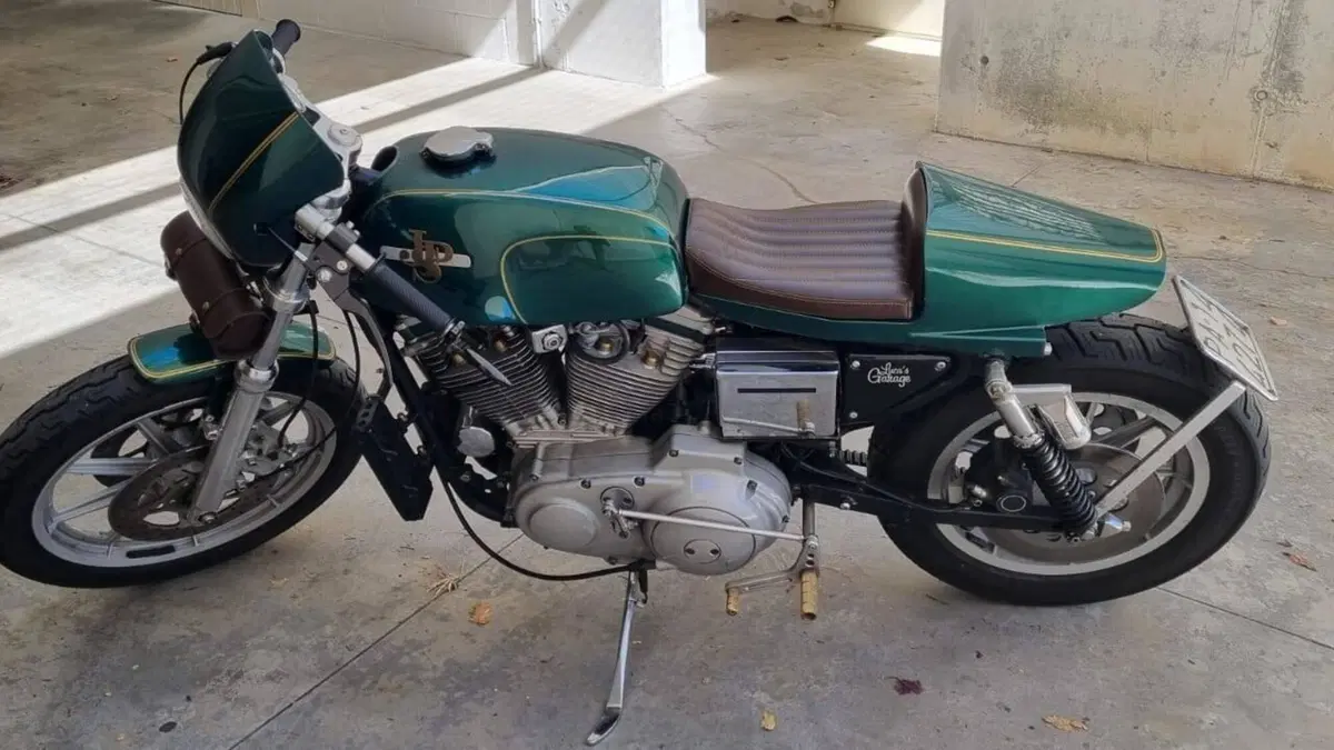 Harley-Davidson 883 Hugger (1992 - 93) - XLH  (3)