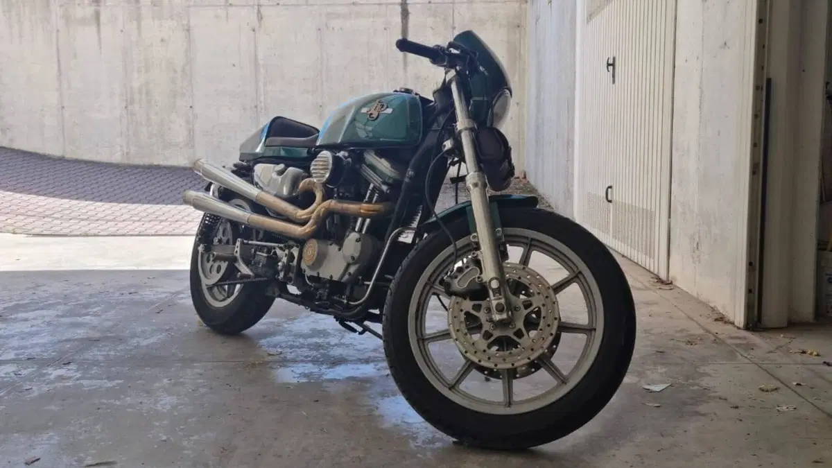Harley-Davidson 883 Hugger (1992 - 93) - XLH  (8)