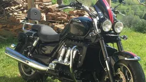 Triumph Rocket 3 Roadster ABS (2010 - 17) 
