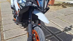 KTM 890 SMT (2023 - 25)  (2)
