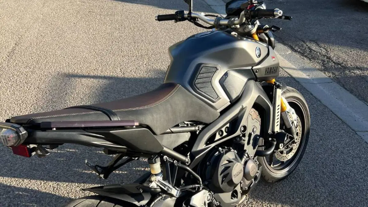 Yamaha MT-09 Street Rally (2014 - 16)  (9)
