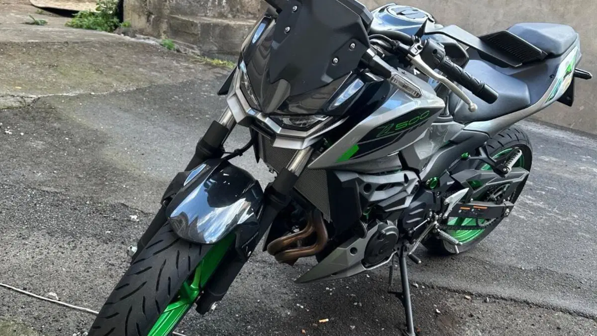 Kawasaki Z 500 SE (2024 - 26)  (6)