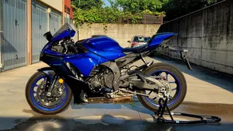 Yamaha YZF R1 (2020 - 25) usata