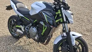 Kawasaki Z 650 (2017 - 19)  (5)