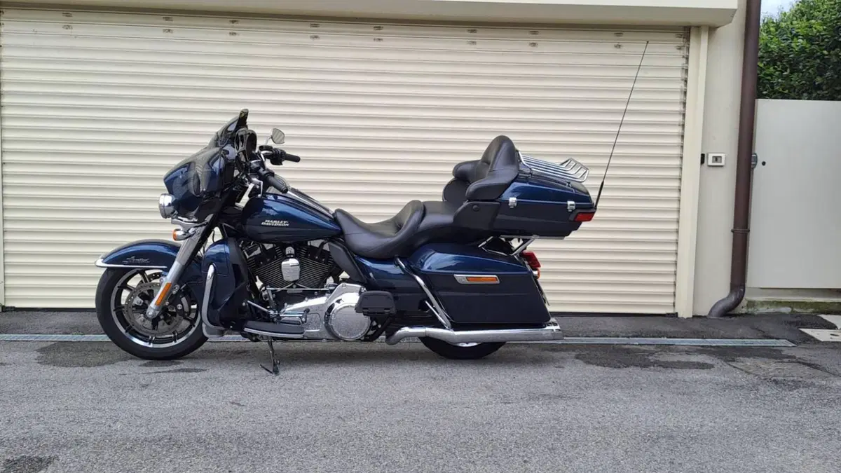 Harley-Davidson 1690 Electra Glide Ultra Limited (2016) - FLHTK  (7)