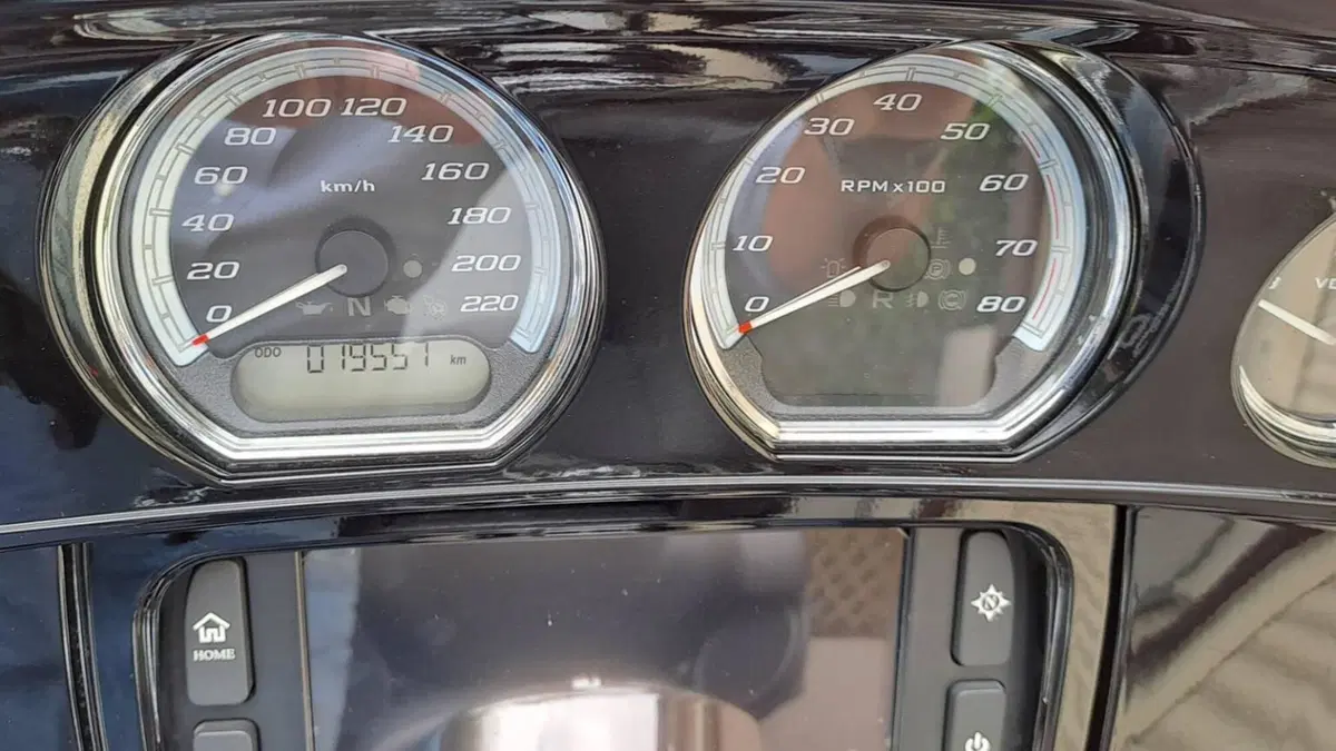 Harley-Davidson 1690 Electra Glide Ultra Limited (2016) - FLHTK  (15)