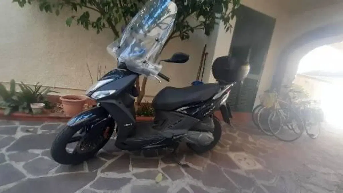Kymco Agility 150i R16 + ABS (2017 - 20)  (3)