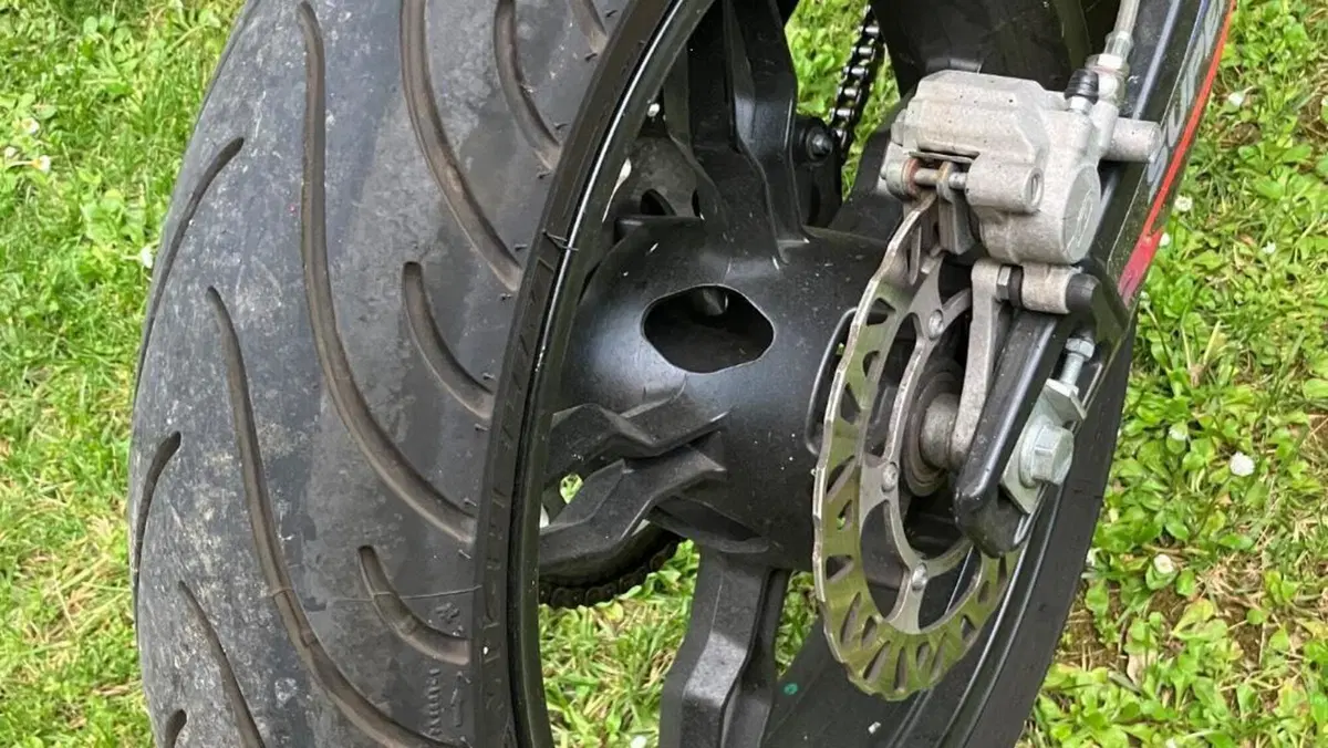 Betamotor RR 125 4T Motard R (2023 - 24)  (6)