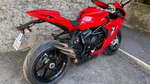 MV Agusta F3 800 Rosso (2021 - 23)  (3)