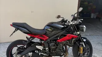 Triumph Street Triple R (2013 - 14) usata