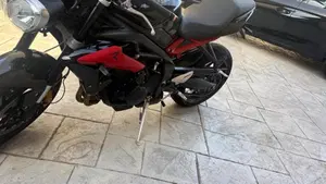 Triumph Street Triple R (2013 - 14)  (4)