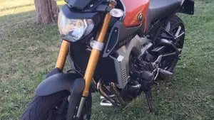 Yamaha MT-09 (2013 - 15)  (2)