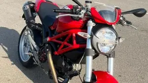 Ducati Monster 1100 (2009 - 10)  (3)