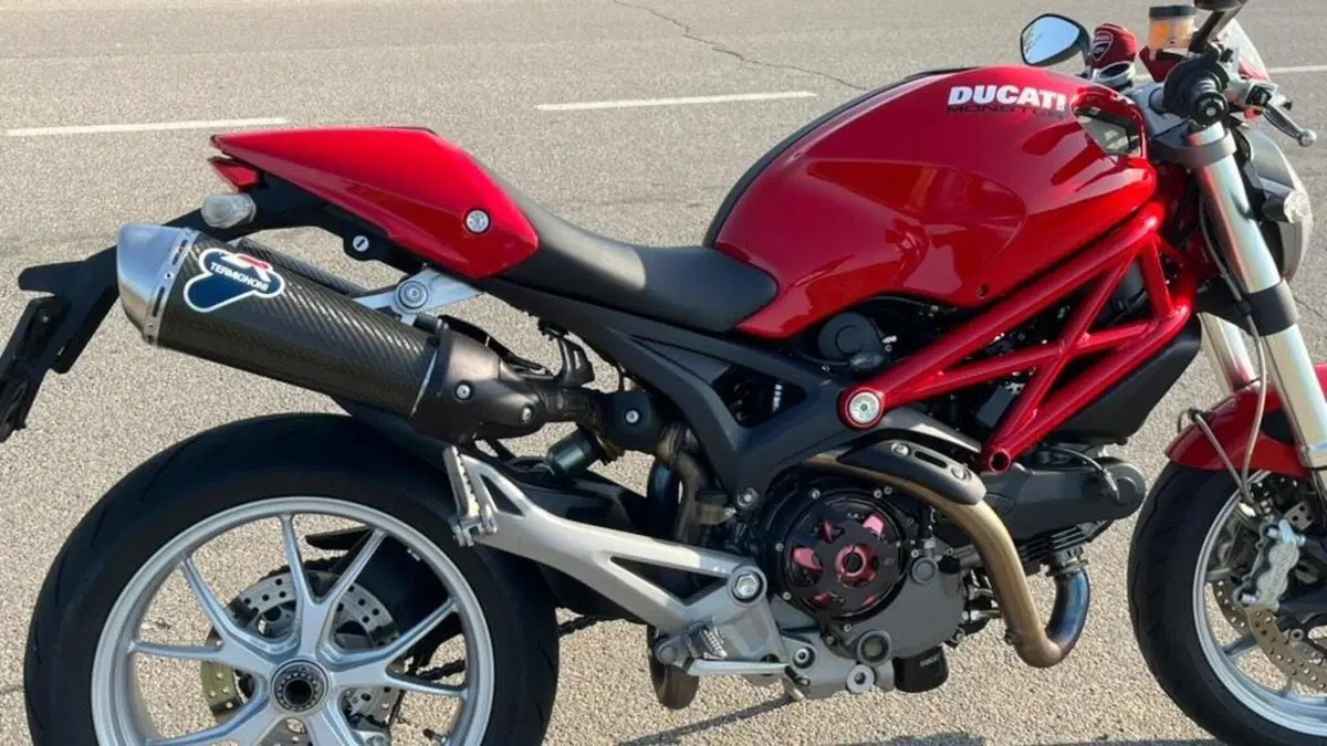 Ducati Monster 1100 (2009 - 10)  (9)