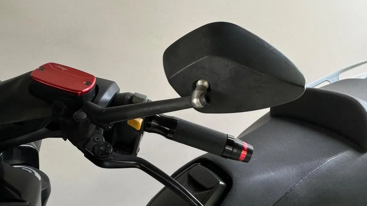 Yamaha T-Max 500 (2008 - 12)  (9)
