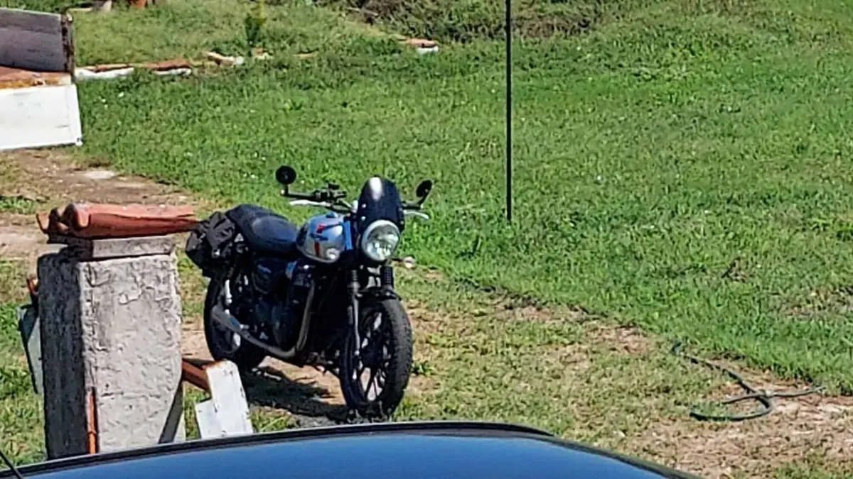 Triumph Street Twin 900 (2016) 