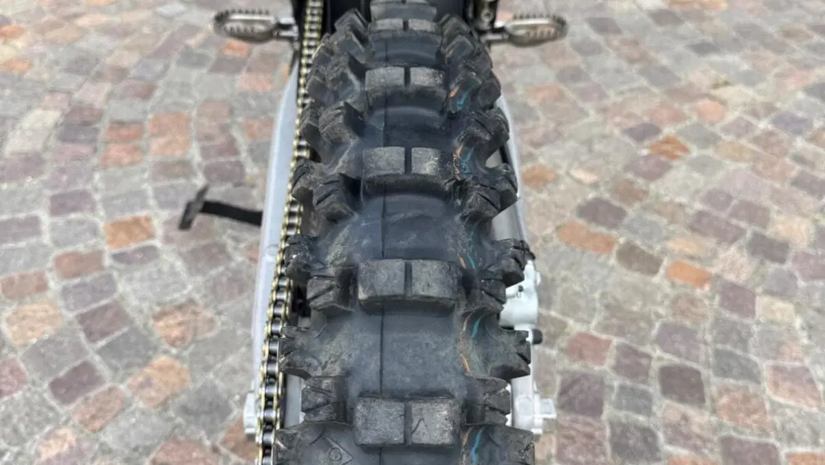 KTM 250 SX-F (2024)  (4)