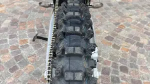 KTM 250 SX-F (2024)  (4)
