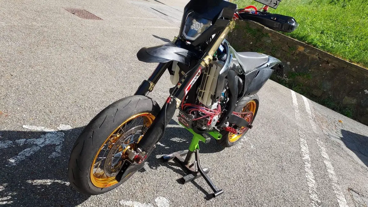 Honda CRF 450R (2003 - 04)  (2)
