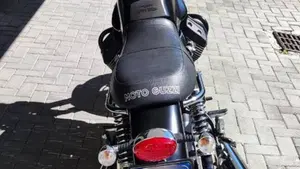 Moto Guzzi V7 Stone (2012 - 15)  (5)