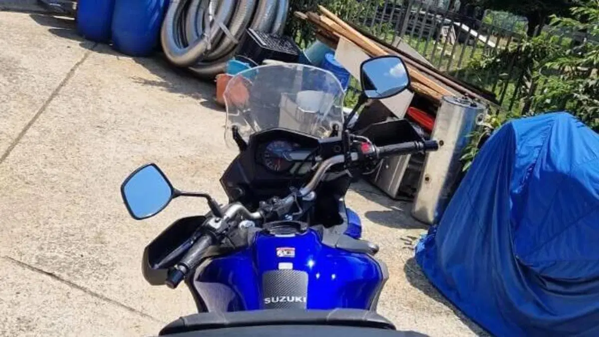 Suzuki V-Strom 650 (2021 - 25)  (6)