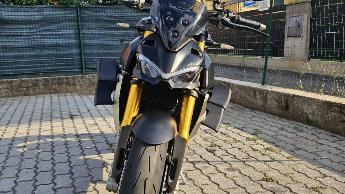 Ducati Streetfighter V4 1100 S (2021 - 22)  (3)