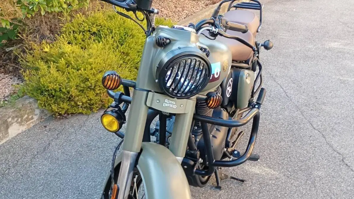 Royal Enfield Classic 350 (2021 - 26)  (6)