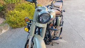 Royal Enfield Classic 350 (2021 - 26)  (6)