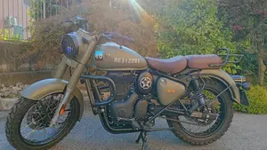 Royal Enfield Classic 350 (2021 - 26)  (7)