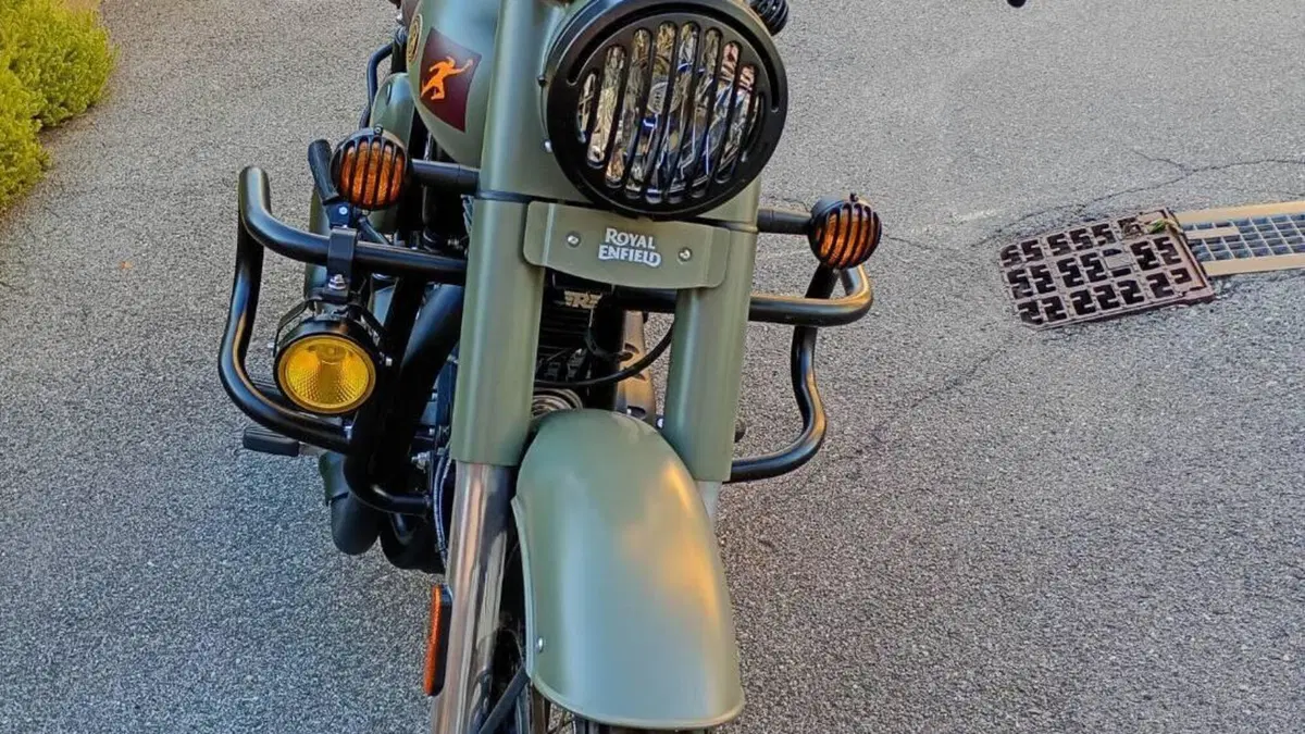 Royal Enfield Classic 350 (2021 - 26)  (9)