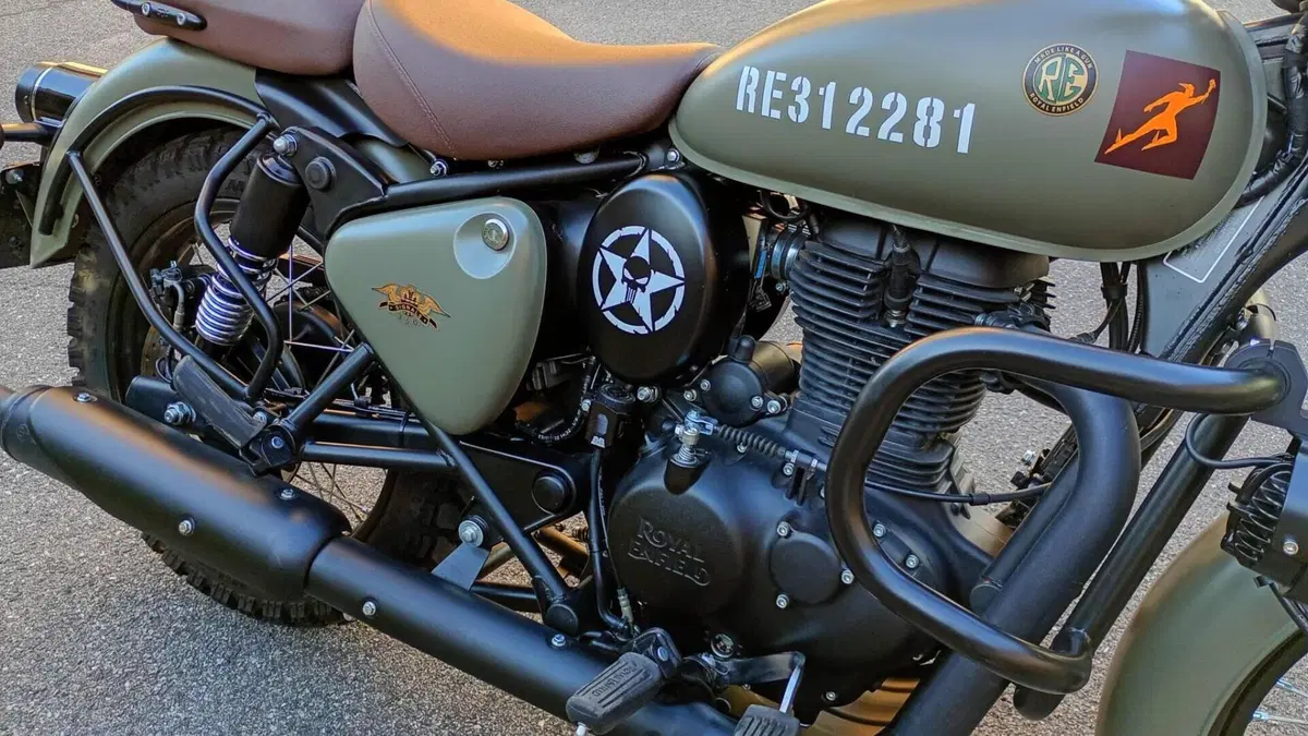 Royal Enfield Classic 350 (2021 - 26)  (10)