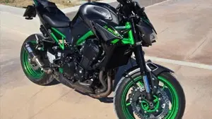 Kawasaki Z 900 (2021 - 24)  (2)